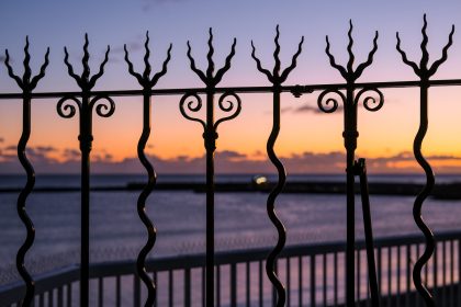 Sunset through the railings on Bell Cliff, Lyme Regis 24_12_20