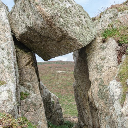 Suspended Boulder, Pen Nanven